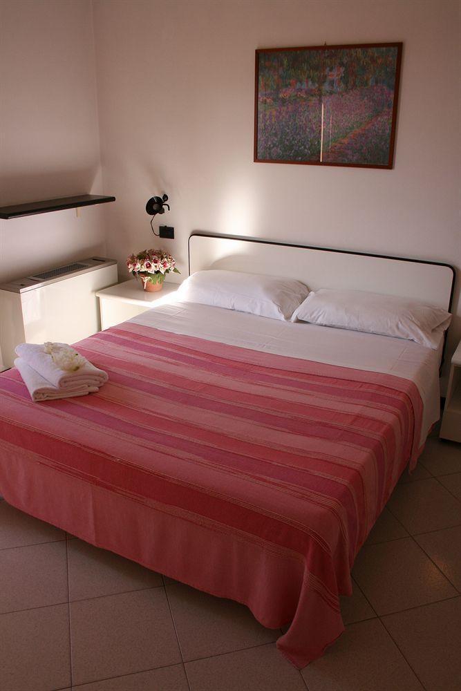 Residenza Sol Holiday Rimini Eksteriør billede