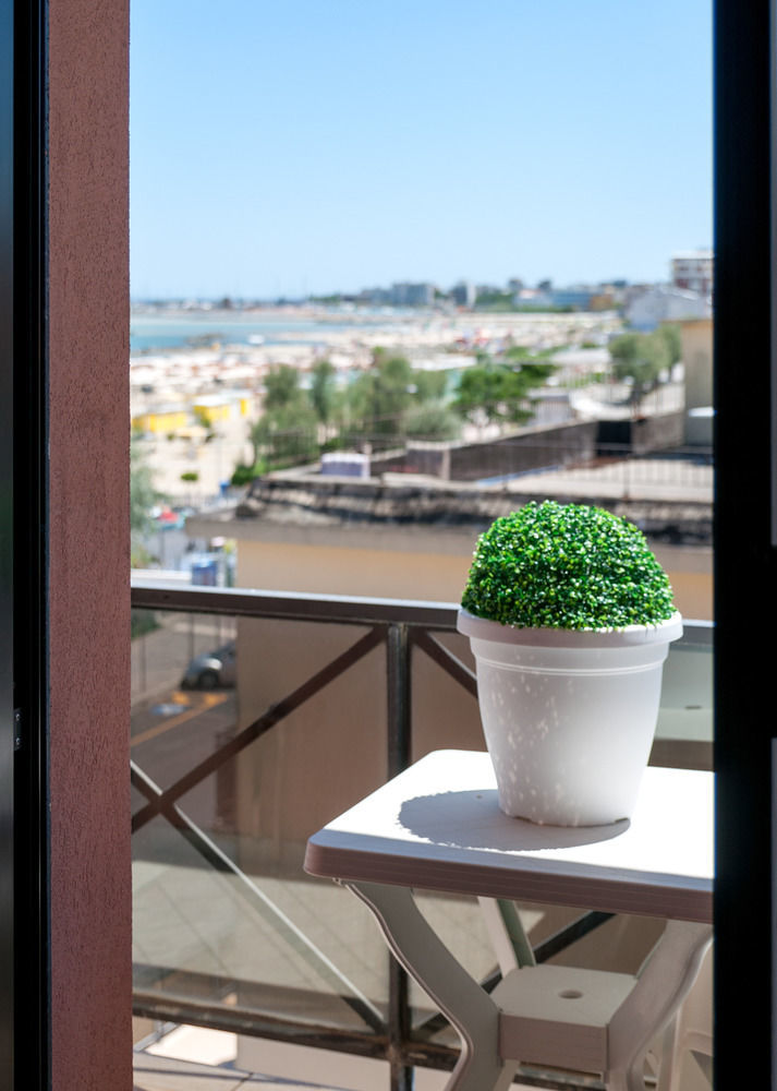 Residenza Sol Holiday Rimini Eksteriør billede