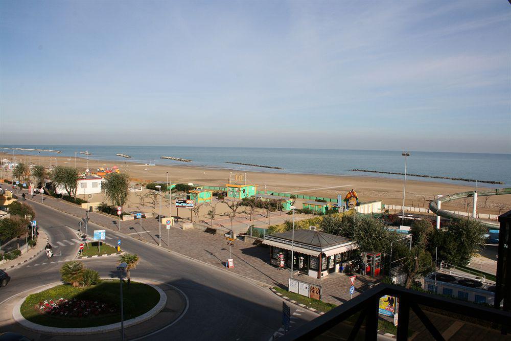 Residenza Sol Holiday Rimini Eksteriør billede